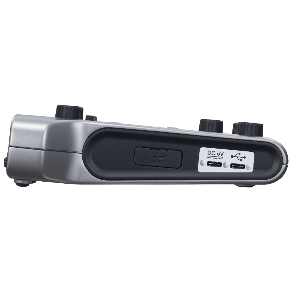 ZOOM PODTRAK 4-TRACK PODCAST RECORDER