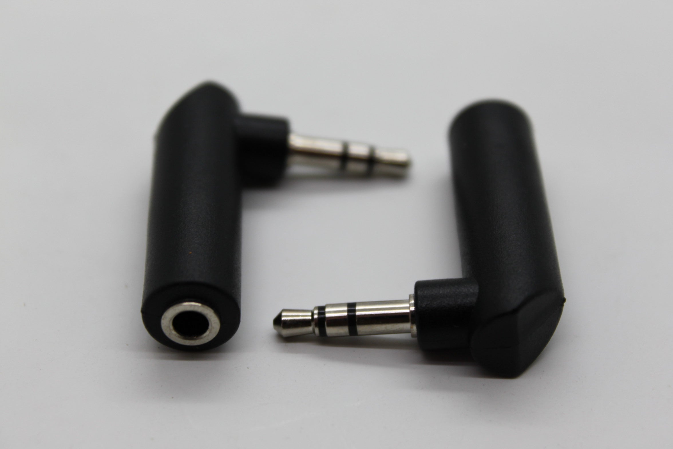 3.5mm Male Stereo to Female Stereo Angled Adapter Cyberdyne Audio Cables